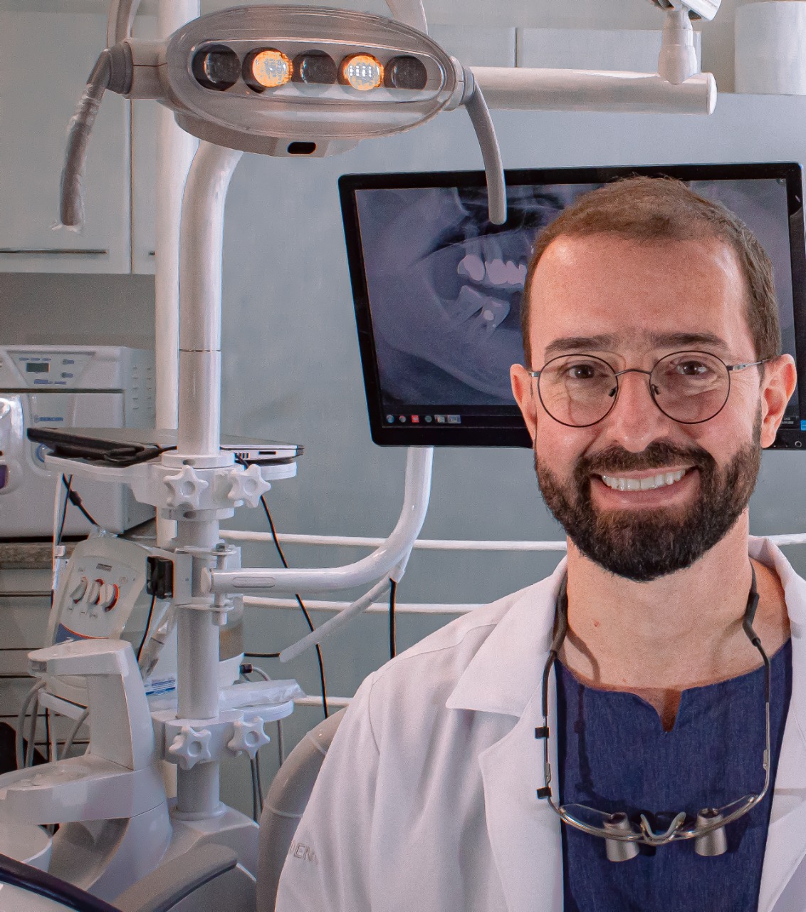 Dr. Daniel Vaz